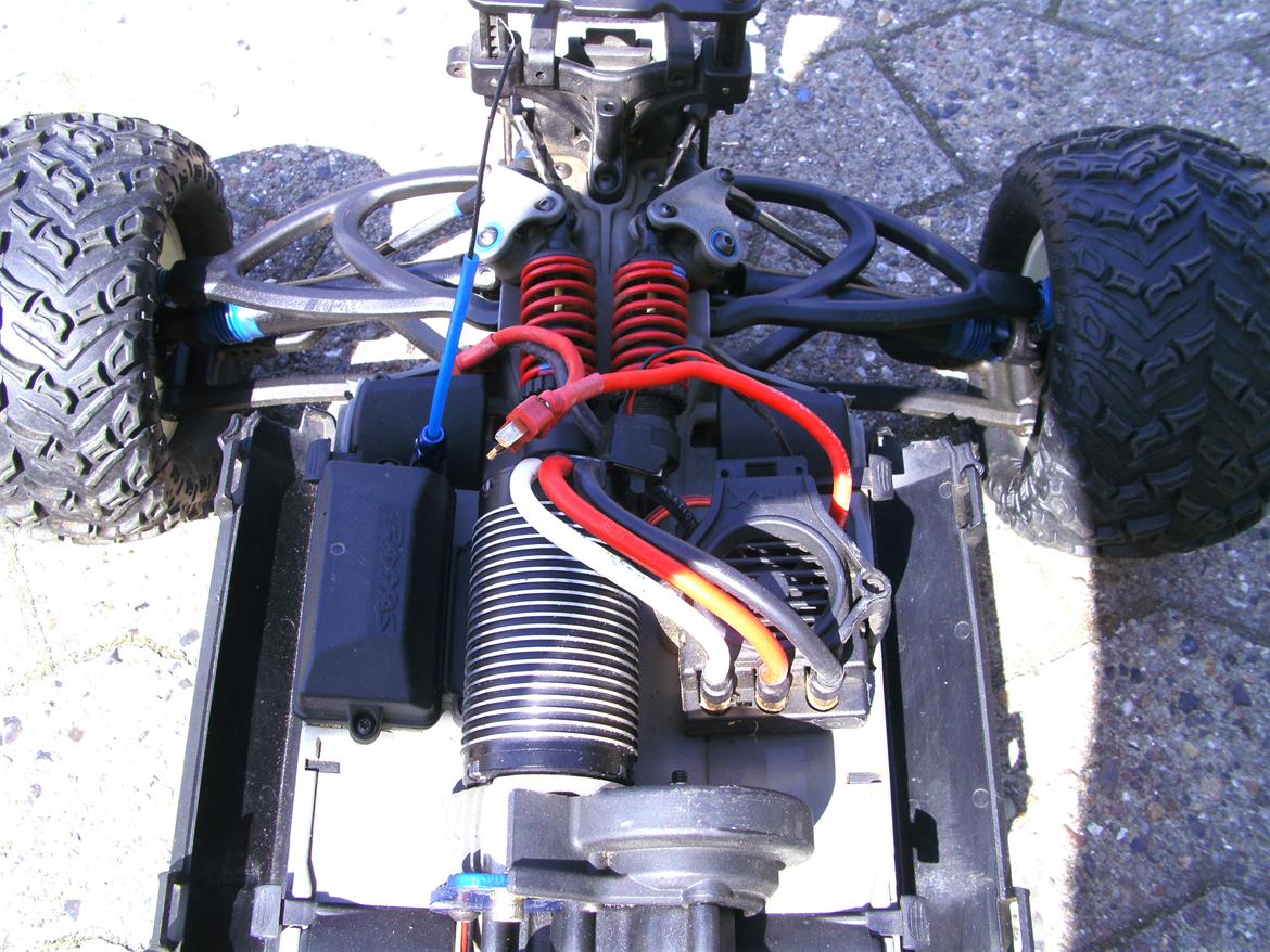 Off-Roader Traxxas E-Revo Brushless Edition billede 14