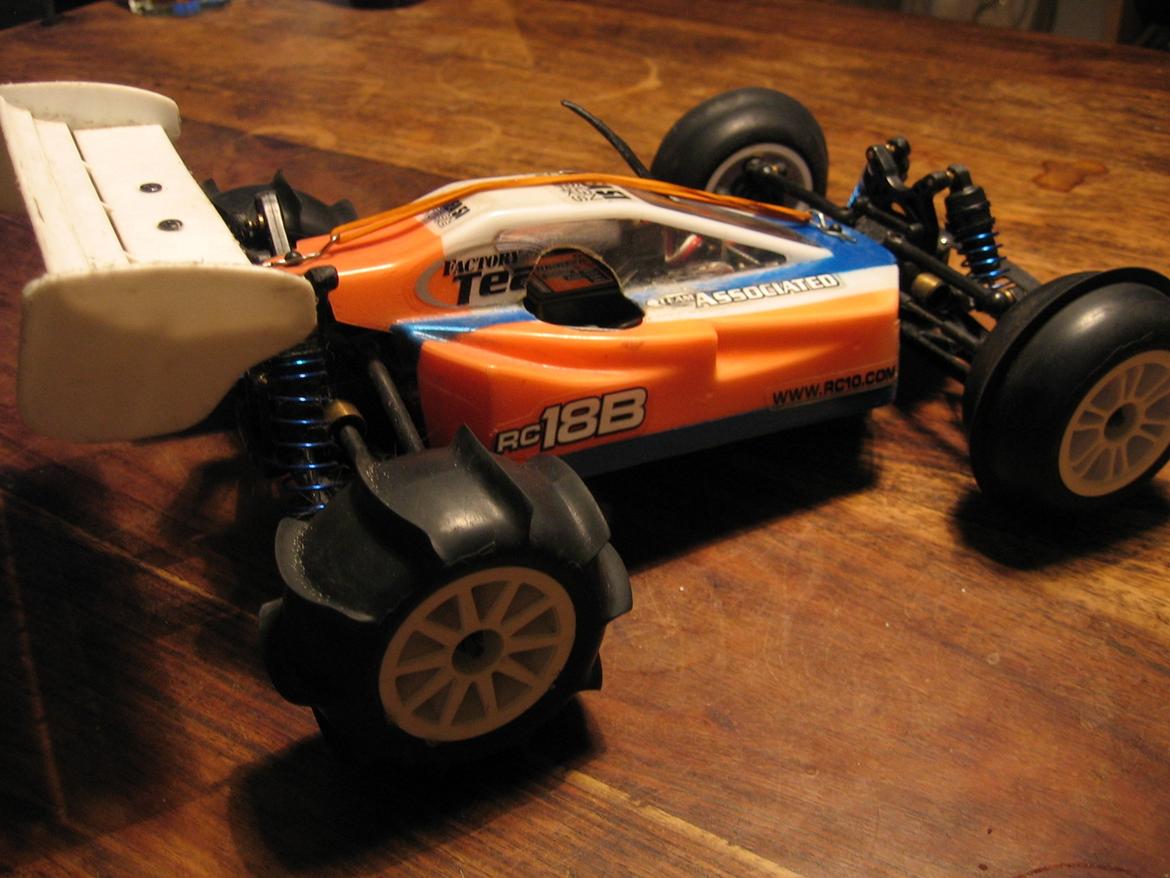 Buggy Team Asso RC18B Standard billede 7