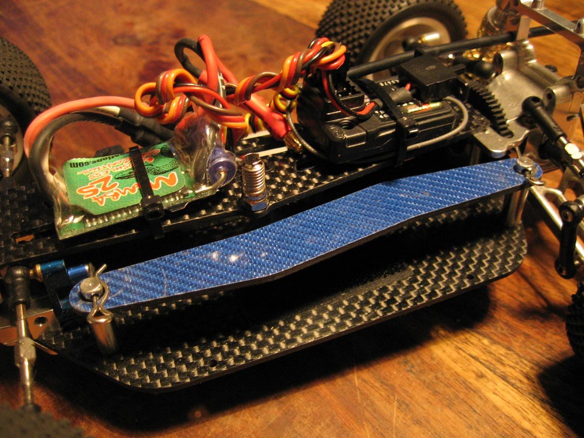 Truck Team Asso RC18T "Speeder" billede 19