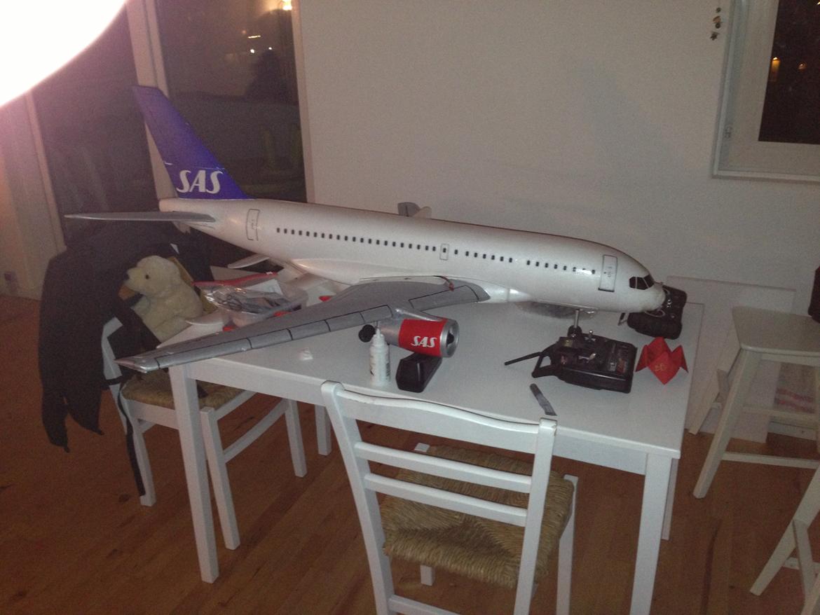 Fly airbus a318 billede 4