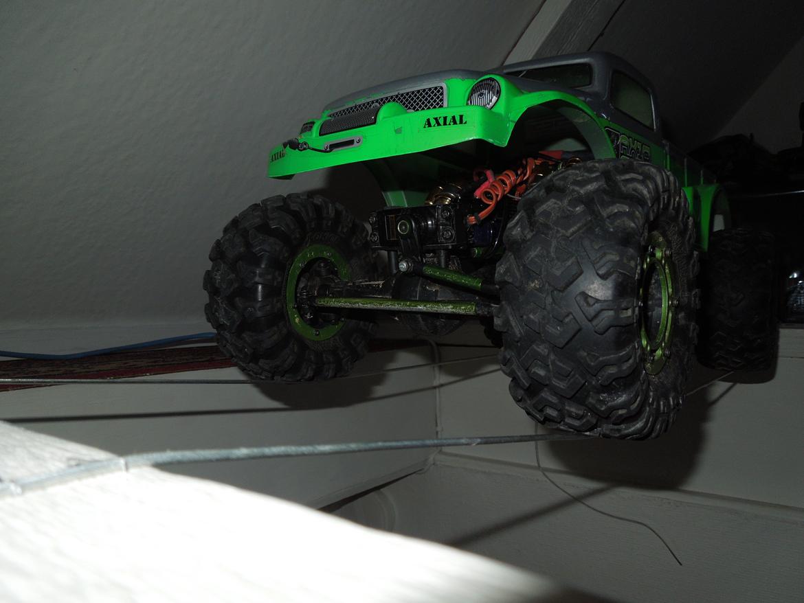 Bil Axial ax10 billede 8