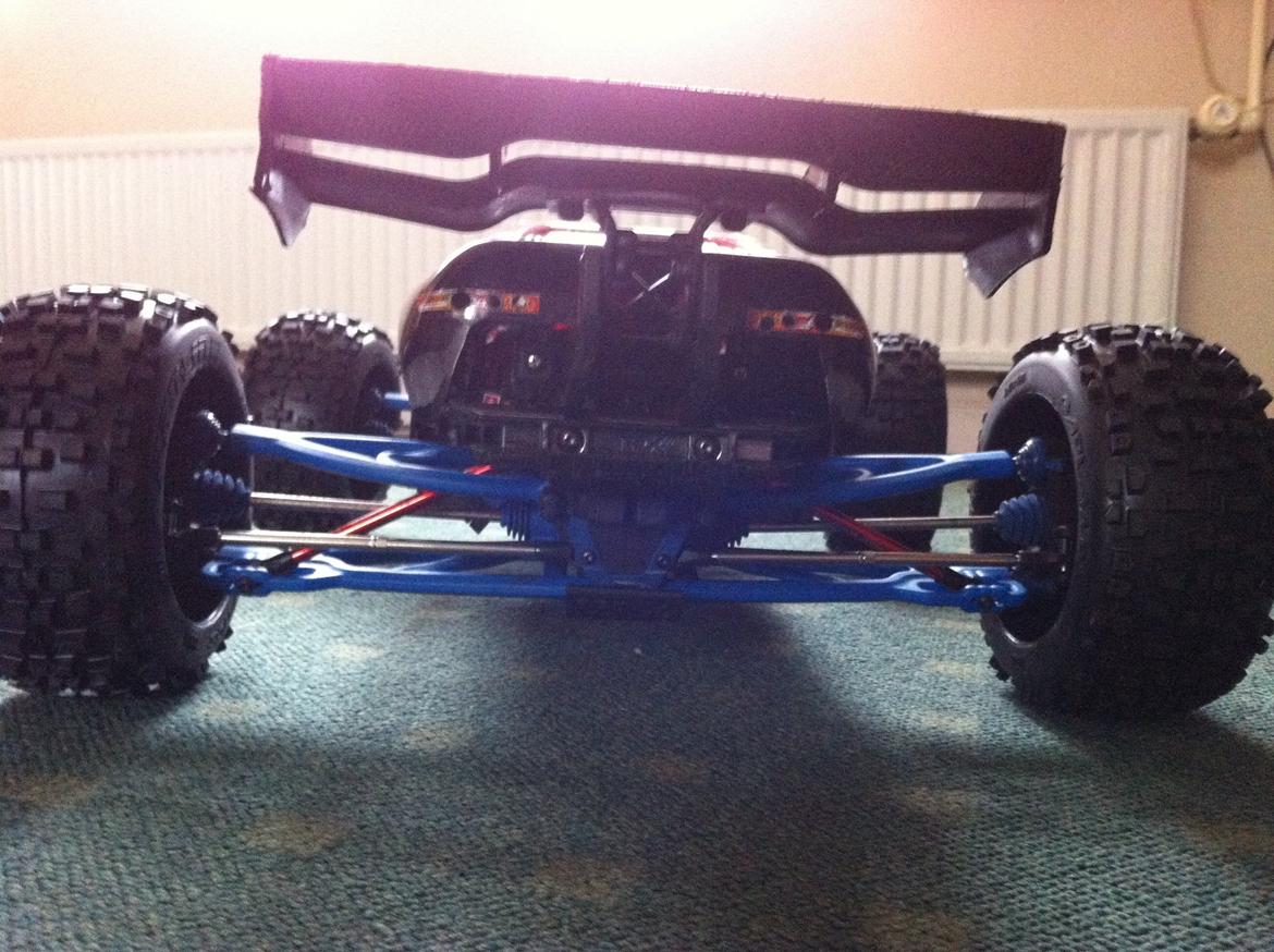 Off-Roader Traxxas E-REVO Brushless edition billede 11