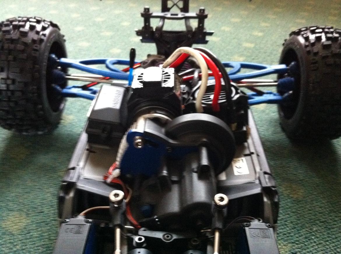 Off-Roader Traxxas E-REVO Brushless edition billede 14