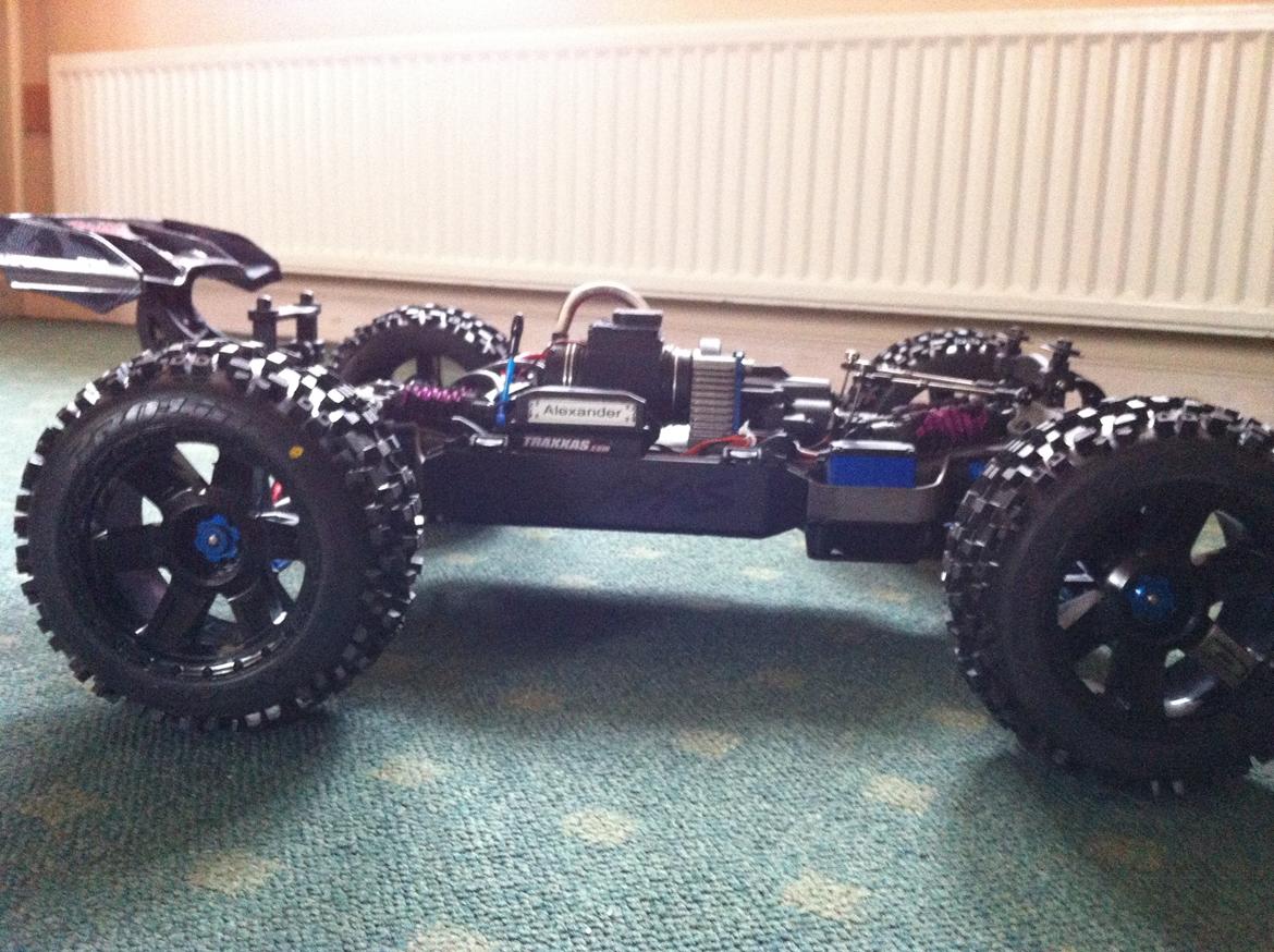 Off-Roader Traxxas E-REVO Brushless edition billede 17