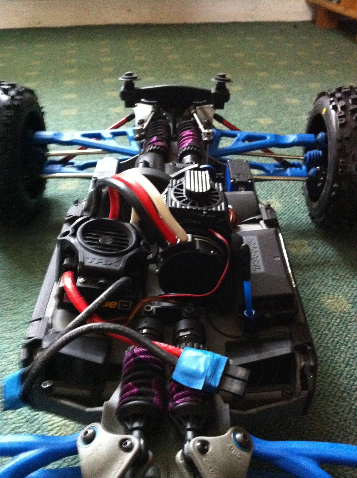 Off-Roader Traxxas E-REVO Brushless edition billede 18