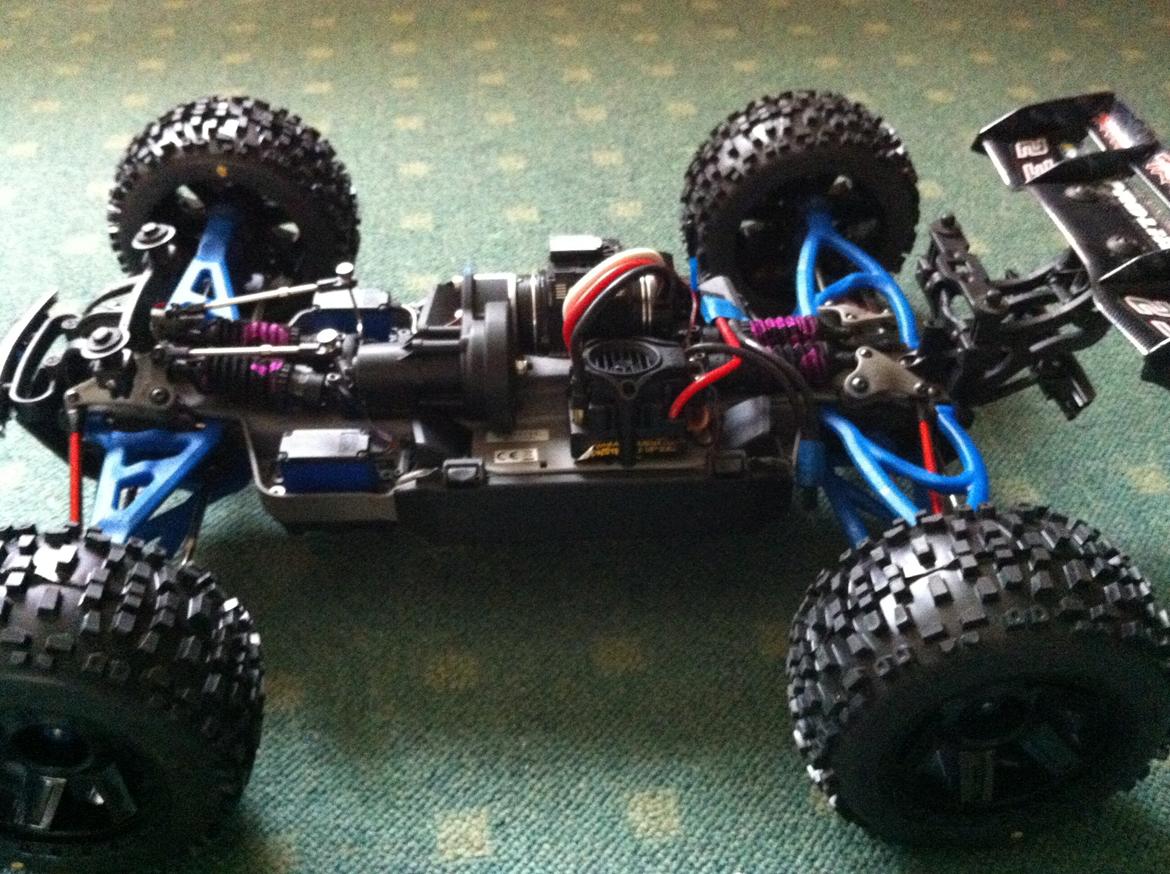 Off-Roader Traxxas E-REVO Brushless edition billede 19