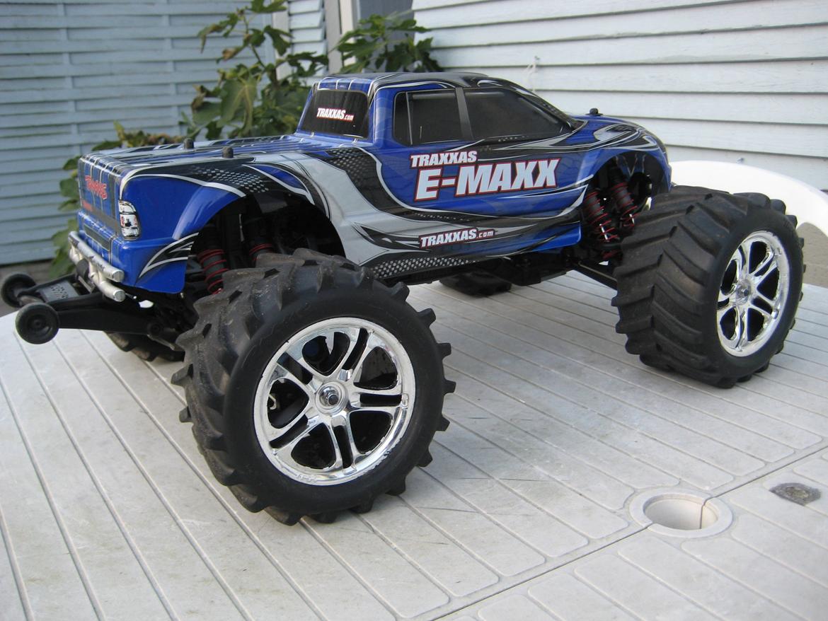 Truck Traxxas E-maxx billede 2