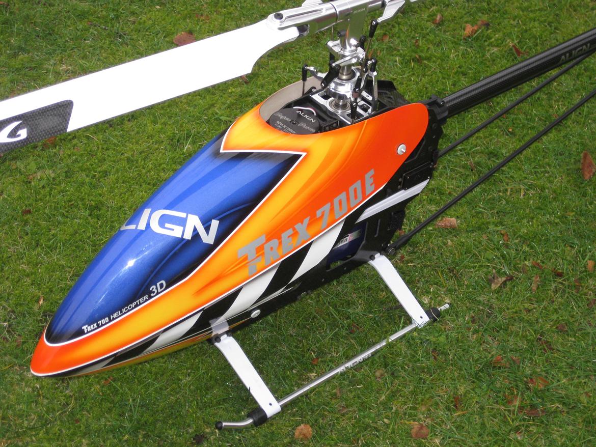 Helikopter T-REX 700 E V2   (solgt) billede 3