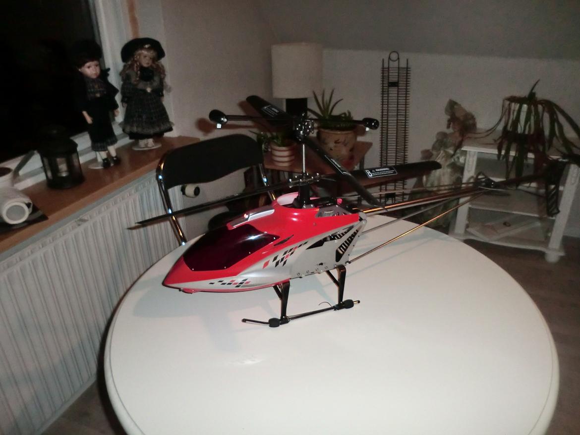 Helikopter JTS 825 billede 1