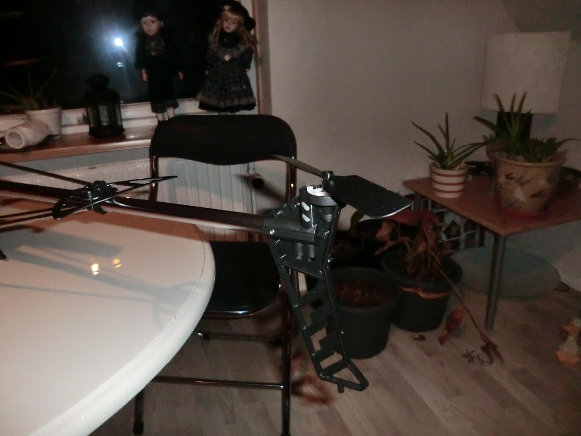 Helikopter JTS 825 billede 2