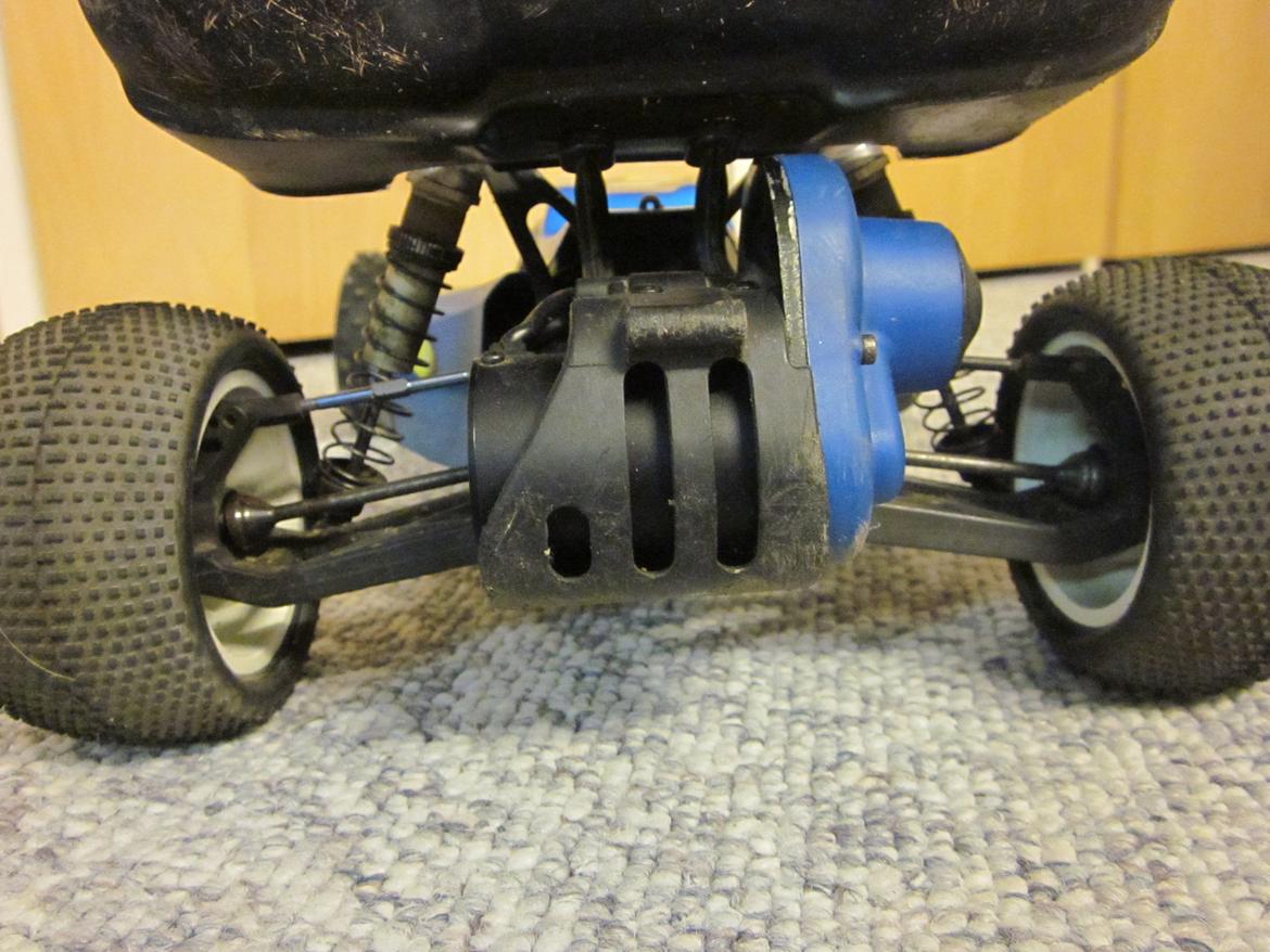 Buggy `Team Associated B4 FT billede 5