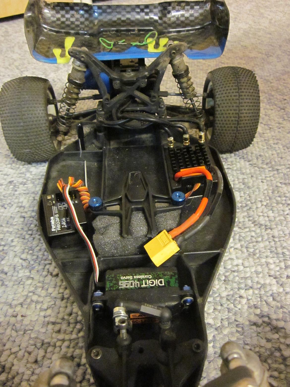Buggy `Team Associated B4 FT billede 6