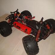 Off-Roader hpi savage flux hp