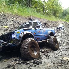 Off-Roader Axial SCX-10 Toyota Hilux