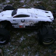 Off-Roader Traxxas E-Revo Brushless Edition