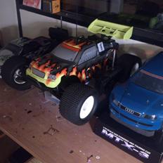 Buggy Buggy Truck hong nor 1/8 X1-CRT