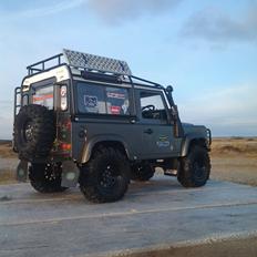 Off-Roader Land Rover defender 90 mex