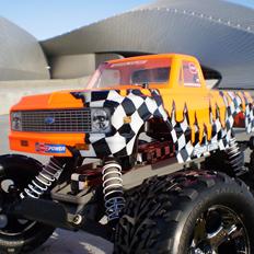 Off-Roader Skull Truck on steroids