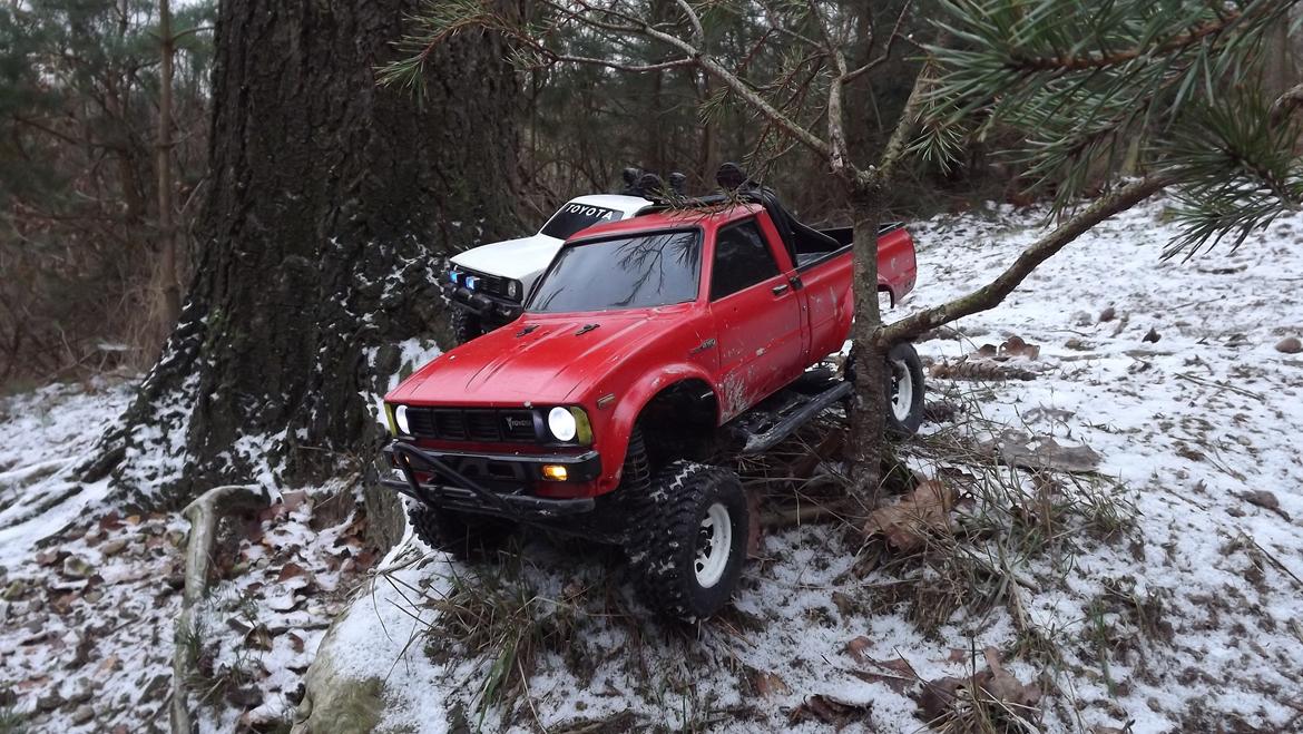 Off-Roader Toyota Hilux - Axial SCX10 billede 11