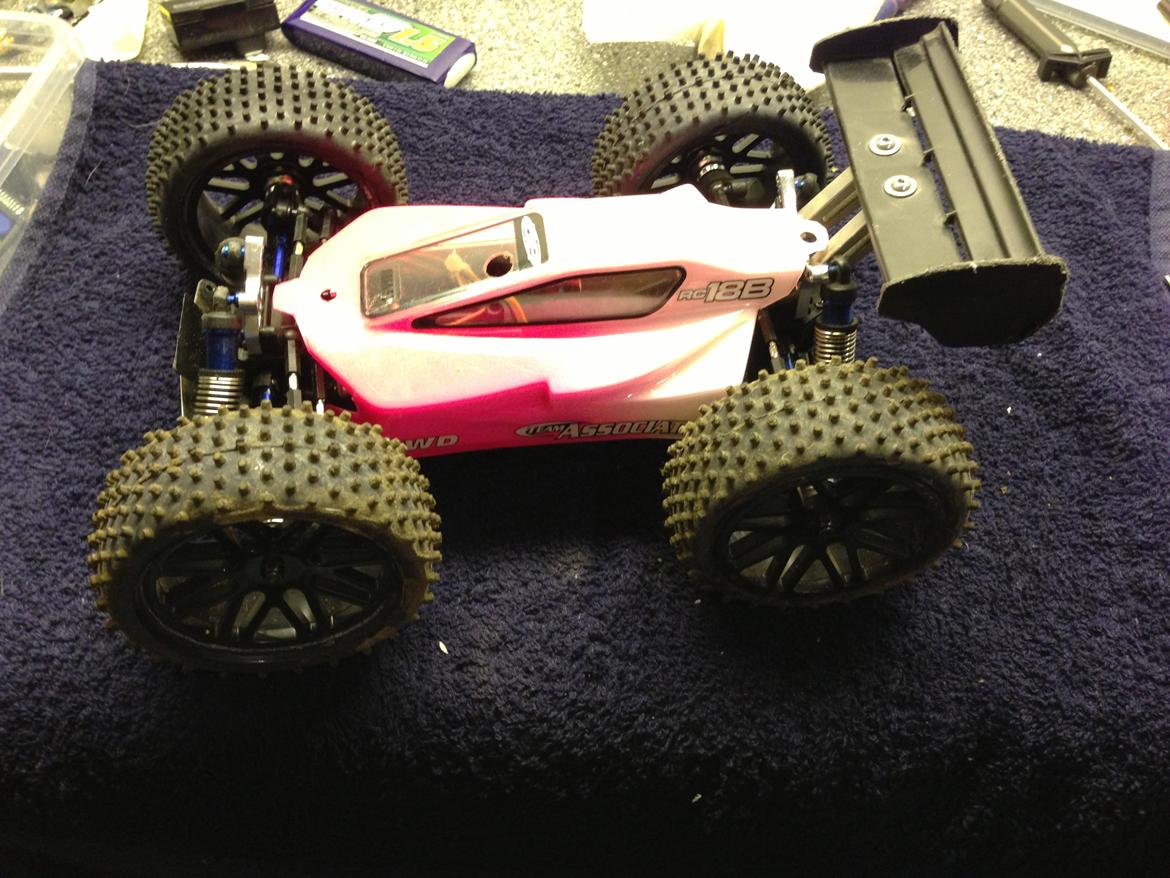 Buggy Team Associated RC18B billede 1