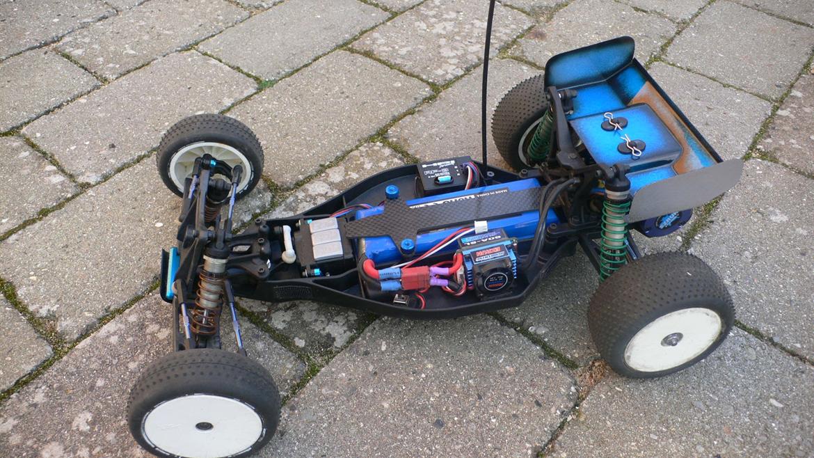 Buggy Team Associated RC10 B4 FT billede 13