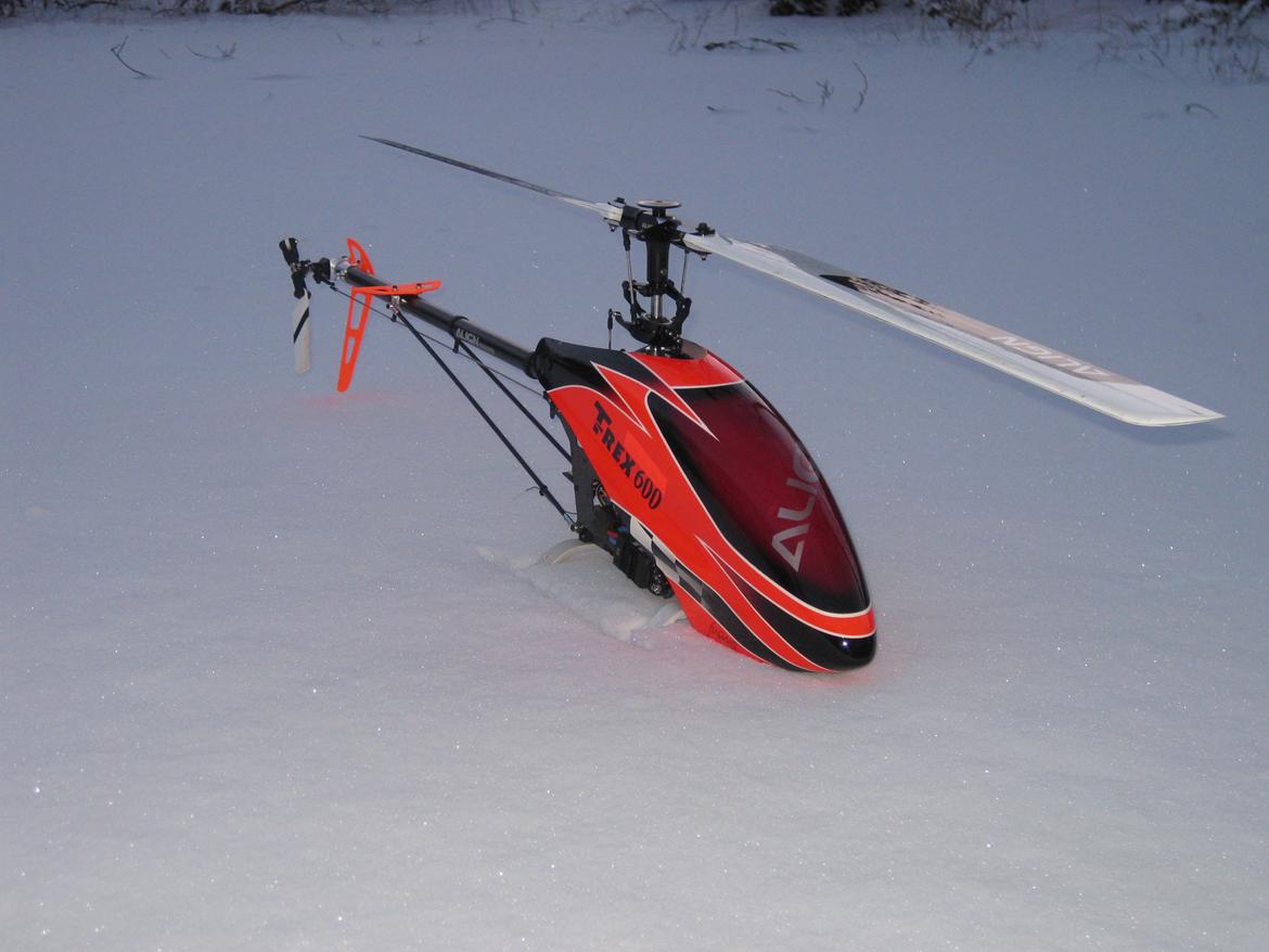 Helikopter T-REX 600 ESP 3GX (solgt) billede 2