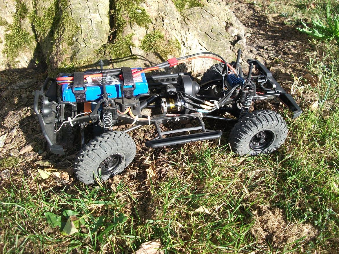 Off-Roader Axial SCX 10 Hilux / Dingo / Defender 90 billede 11