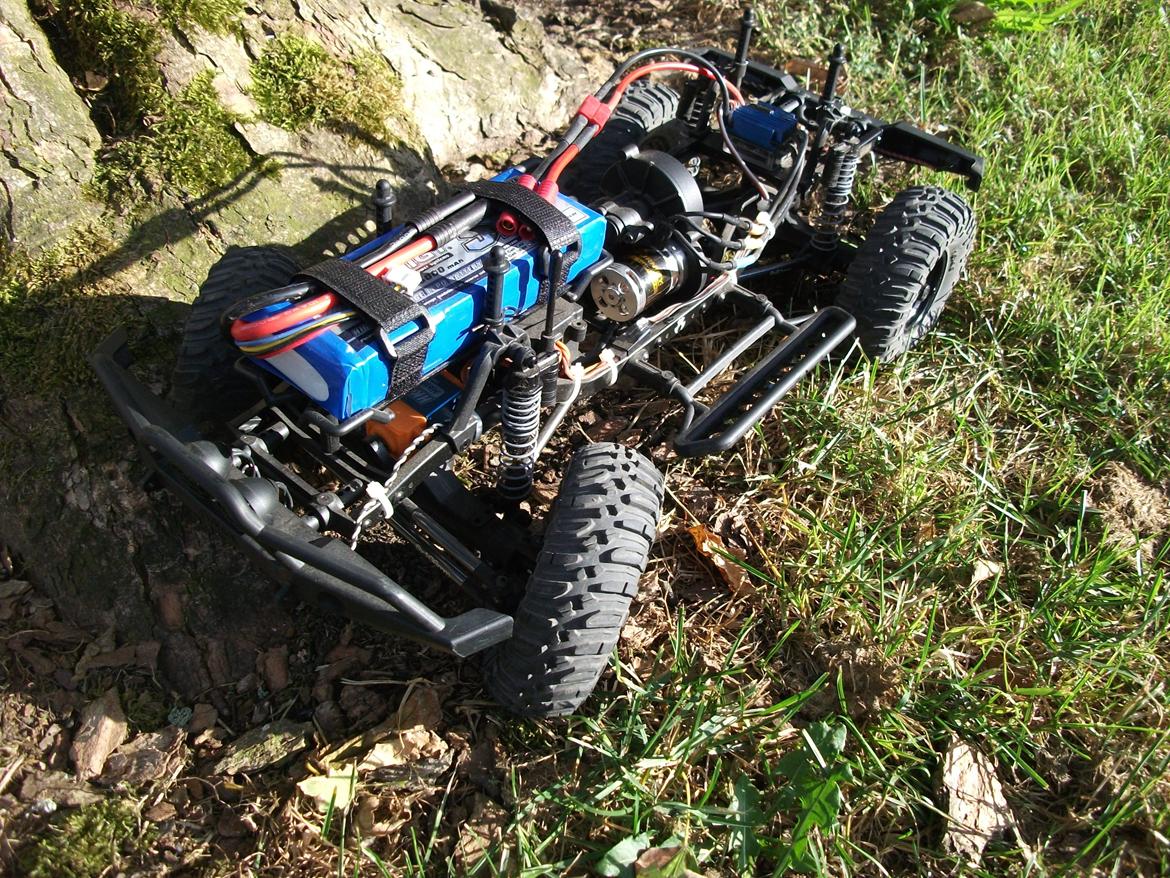 Off-Roader Axial SCX 10 Hilux / Dingo / Defender 90 billede 12