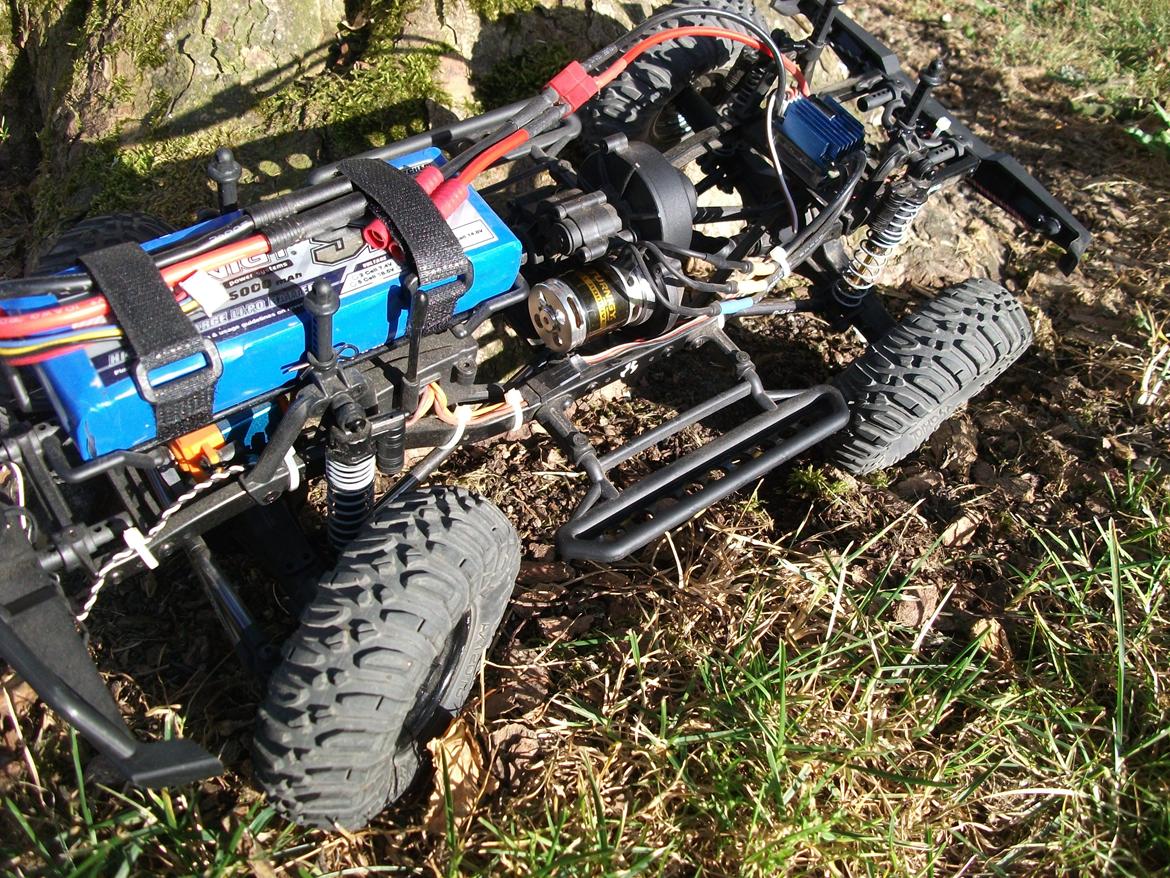 Off-Roader Axial SCX 10 Hilux / Dingo / Defender 90 billede 14