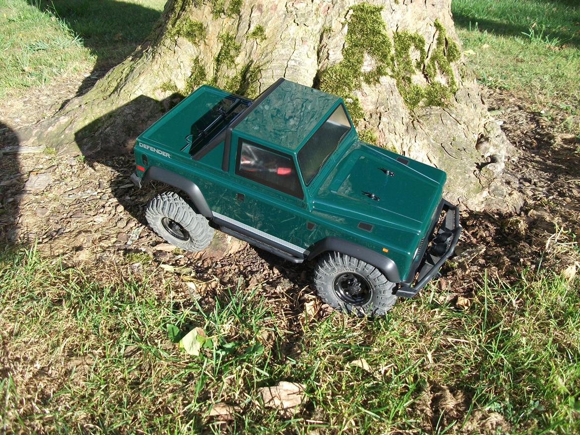 Off-Roader Axial SCX 10 Hilux / Dingo / Defender 90 billede 16