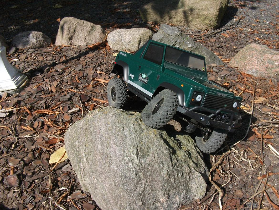 Off-Roader Axial SCX 10 Hilux / Dingo / Defender 90 billede 23