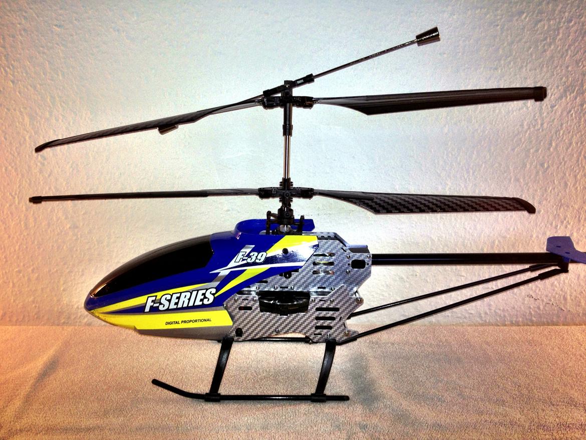 Helikopter F39 Buzzard [Solgt] billede 3