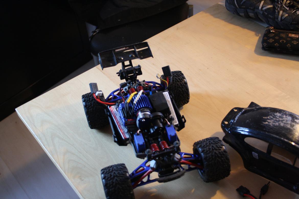 Off-Roader E-REVO  vxl billede 5