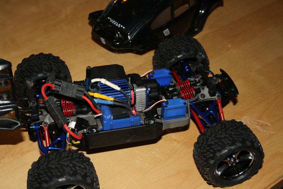 Off-Roader E-REVO  vxl billede 8