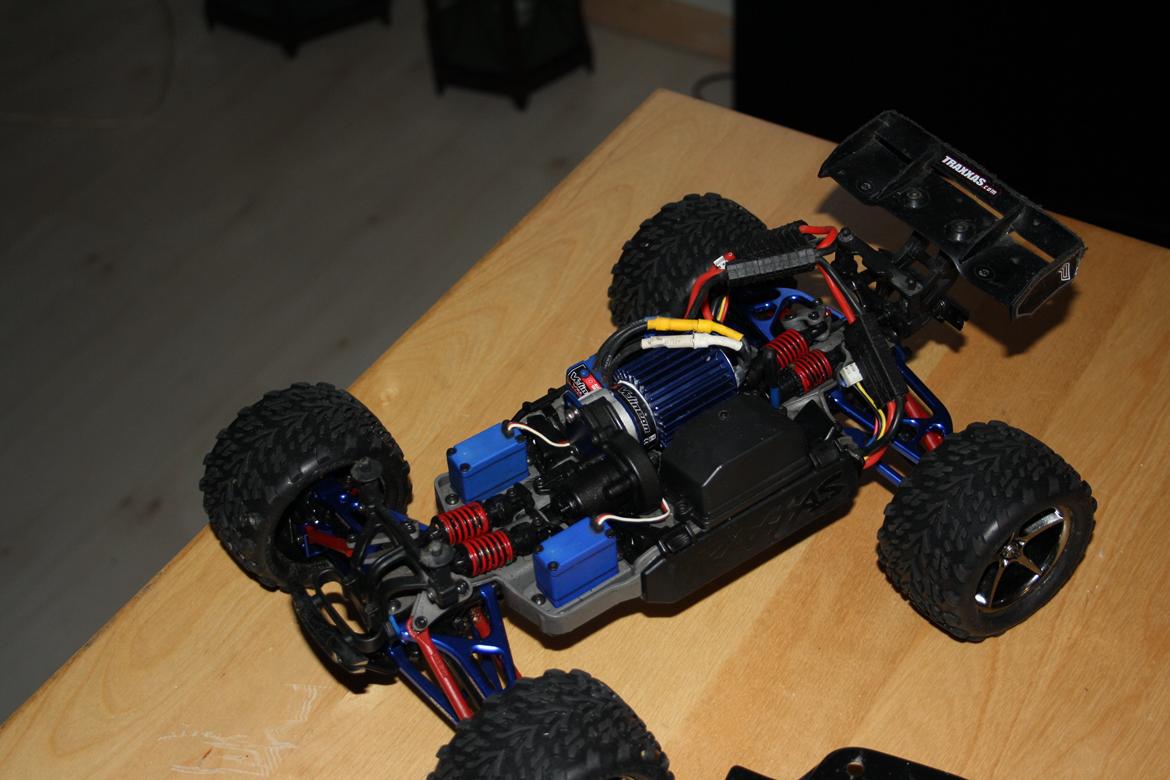 Off-Roader E-REVO  vxl billede 13