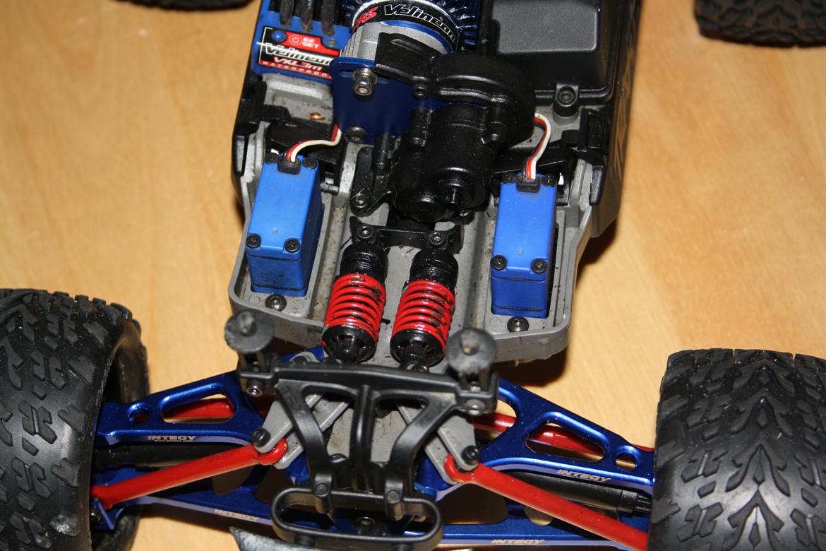 Off-Roader E-REVO  vxl billede 18