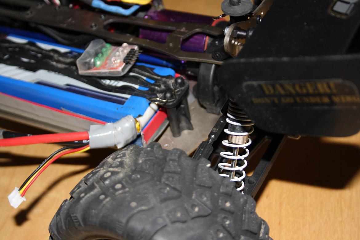 Off-Roader Stealth X09 Truggy Brushless billede 11