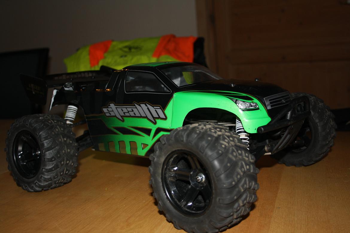 Off-Roader Stealth X09 Truggy Brushless billede 1