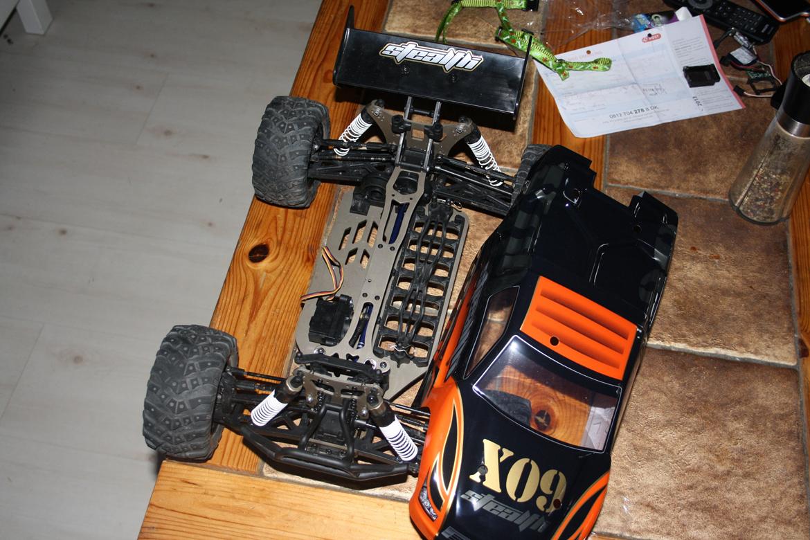 Off-Roader Stealth X09 Truggy Brushless billede 16