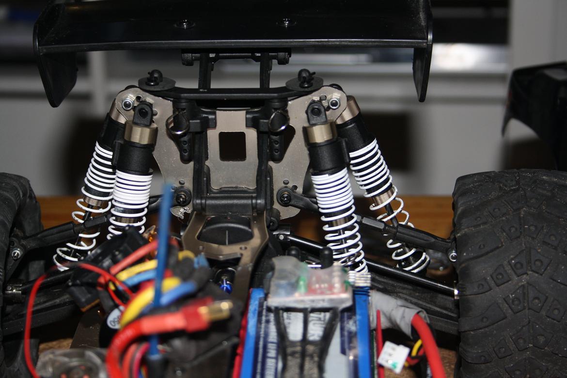 Off-Roader Stealth X09 Truggy Brushless billede 20