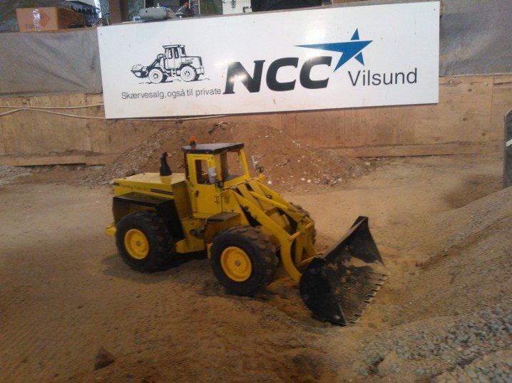 Maskiner Graupner Hanomag - På job i grusgraven på banen i Durup. www.jysk-rc-truck.dk billede 9