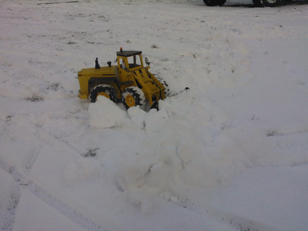 Maskiner Graupner Hanomag - vintertjeneste i gårdspladsen...koldt for fingerne men sjovt... billede 13