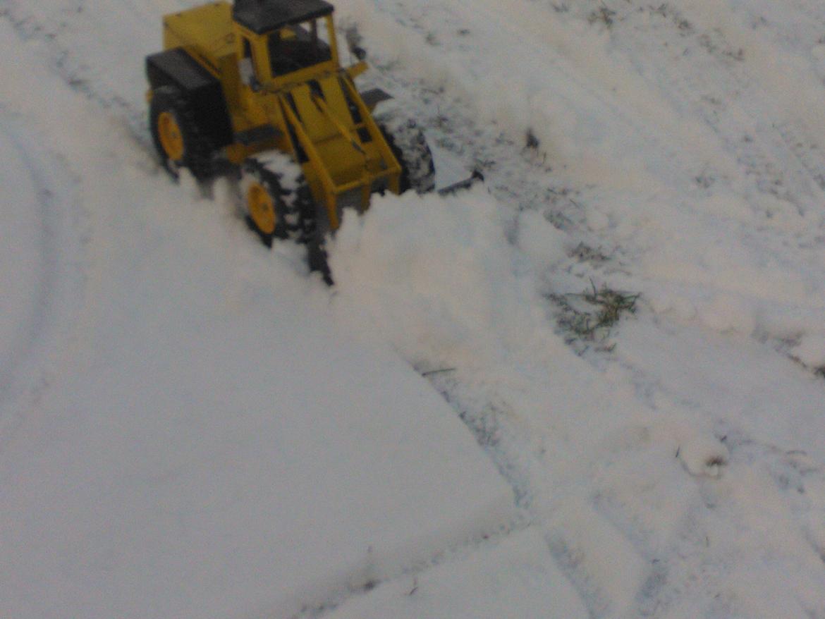 Maskiner Graupner Hanomag - vintertjeneste i gårdspladsen...koldt for fingerne men sjovt... billede 14