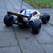 Buggy Kyosho DST