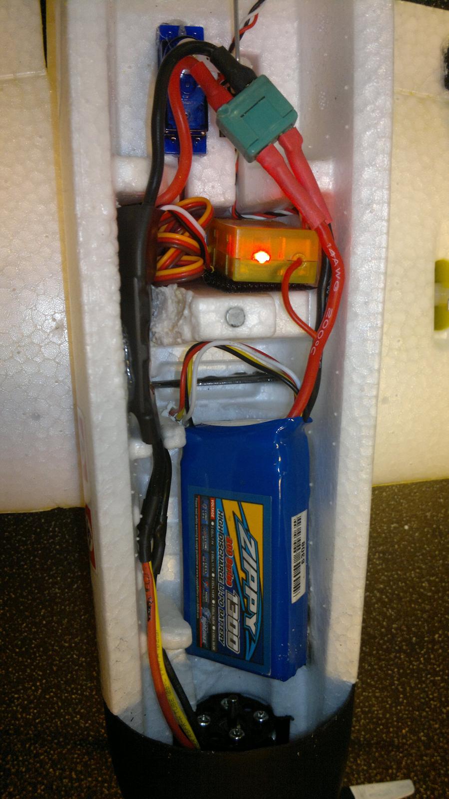 Fly Rarebear Funfighter R.I.P - 3 cell 1300 mAmp batt billede 14