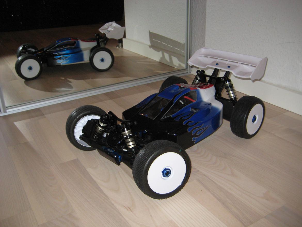 Buggy Team Associated RC8Be FT billede 2