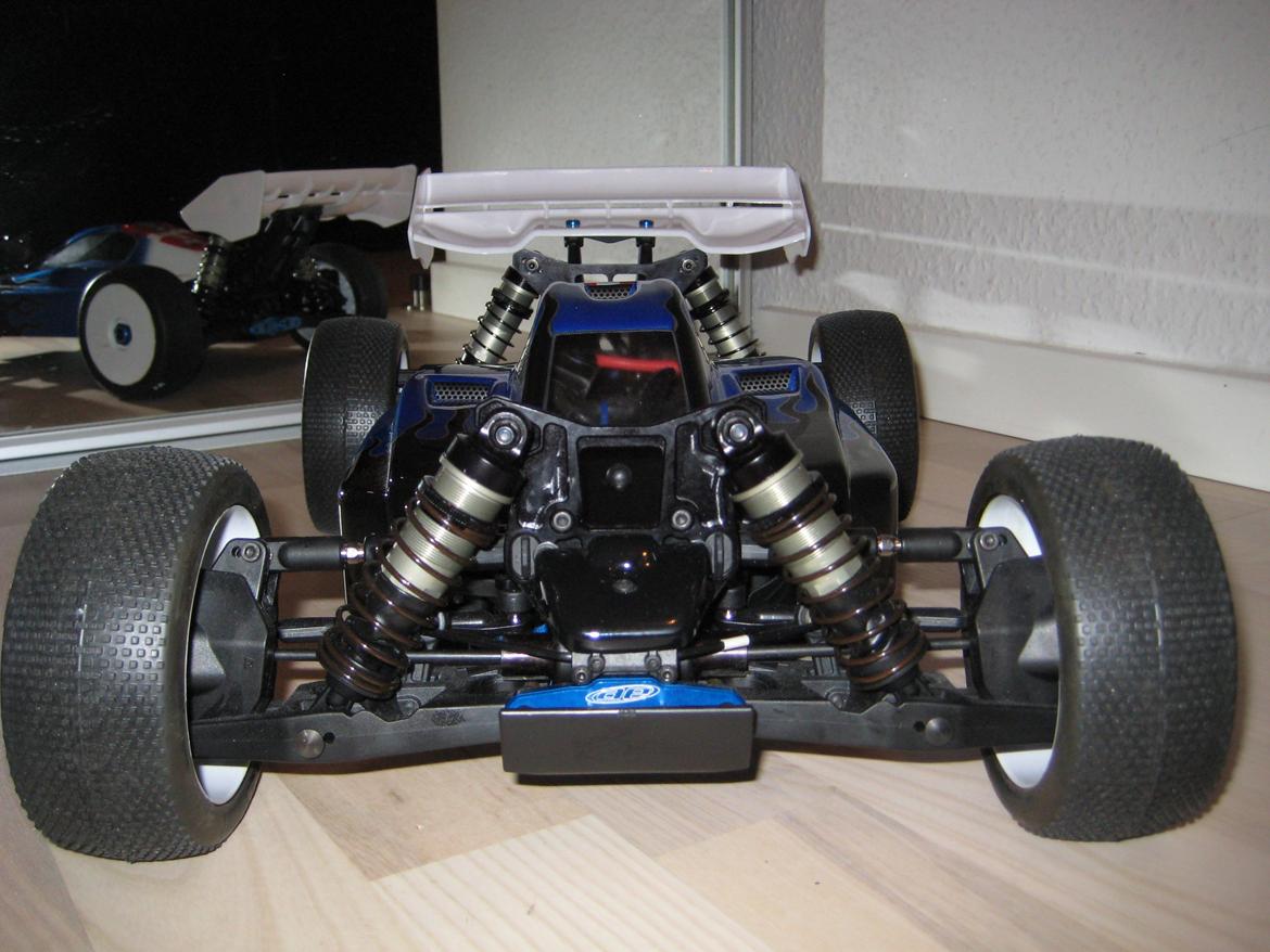 Buggy Team Associated RC8Be FT billede 5
