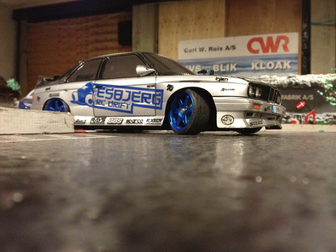 Bil Tamiya TT-01E Solgt - Lækker vinkel billede 14