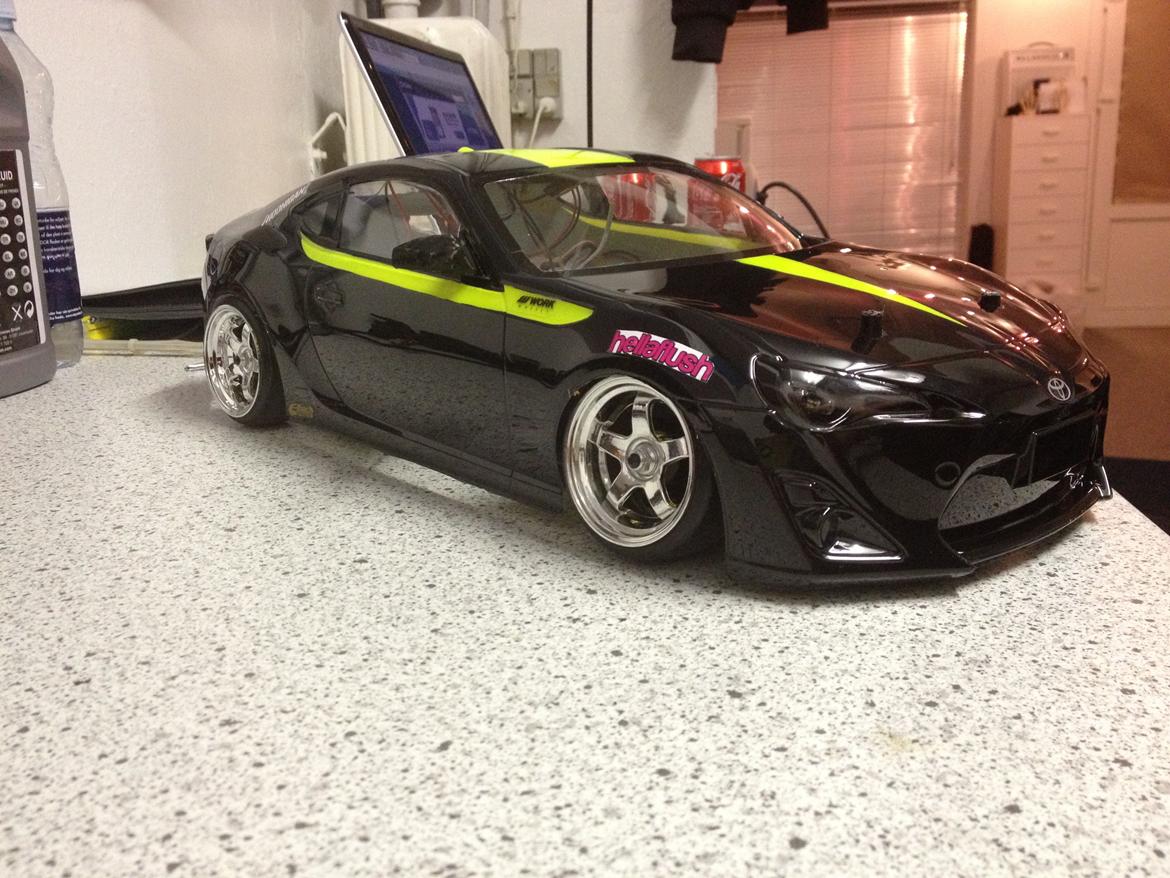 Bil Tamiya TA-06 SOLGT billede 3