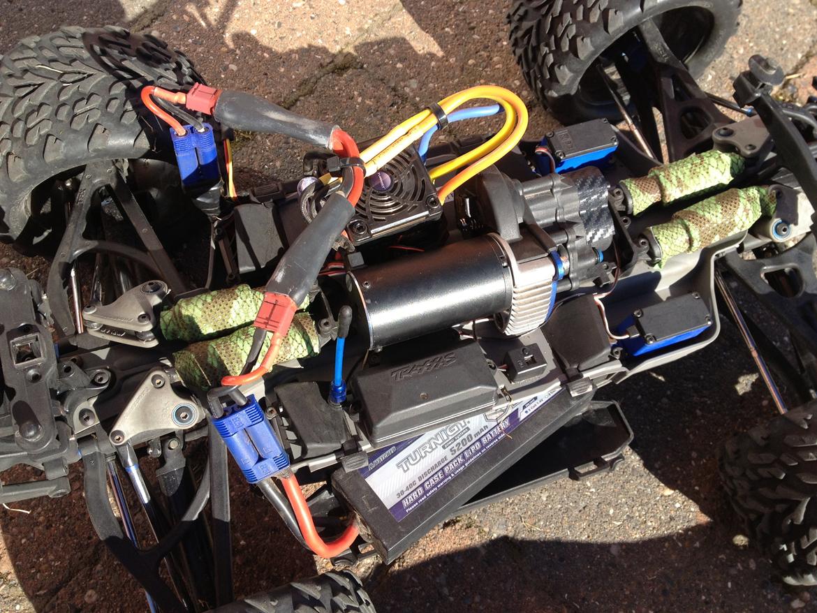 Bil Traxxas E-revo 1/10 brushless billede 11